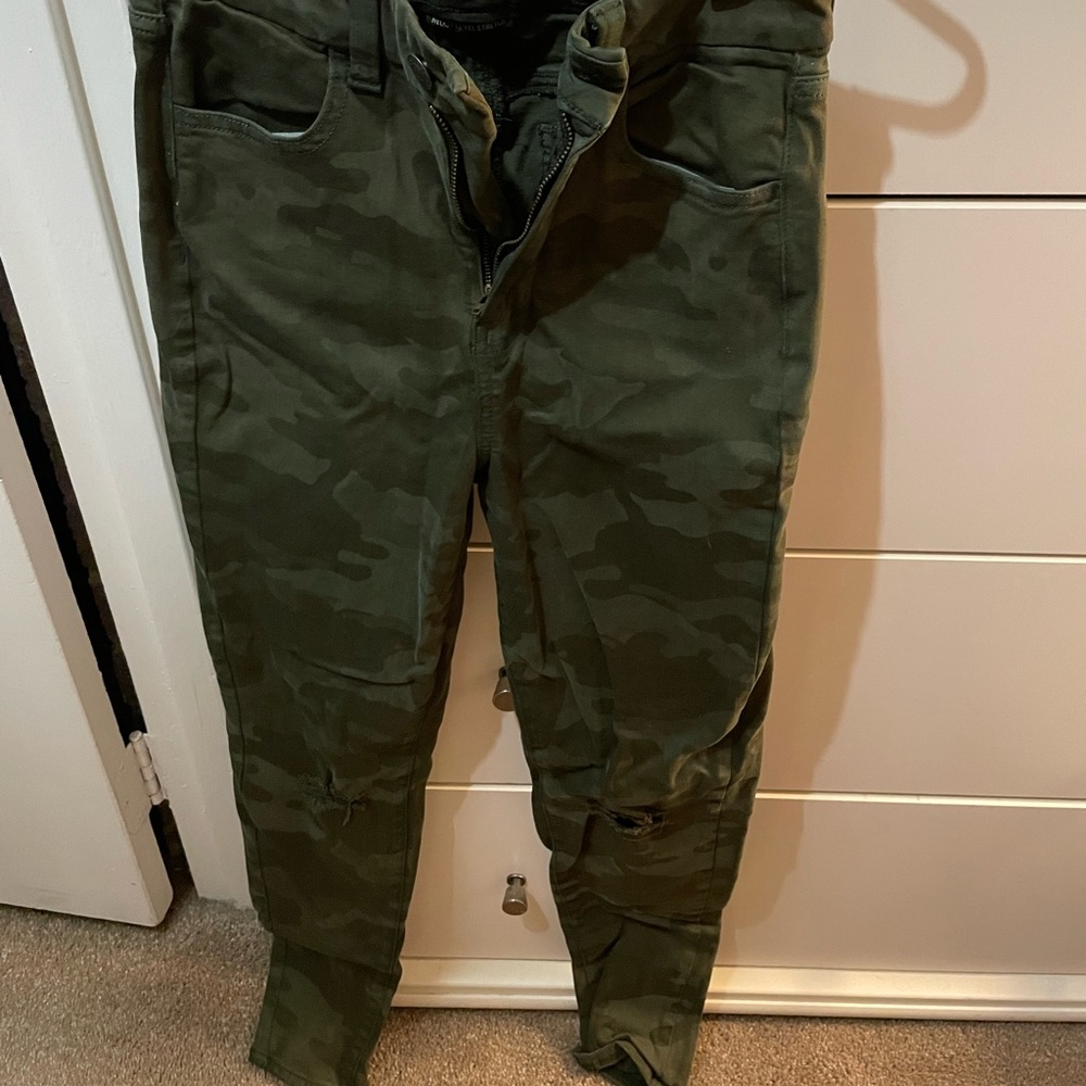 AE camo pants high waisted